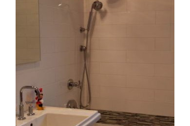 Example of a classic bathroom design in New York