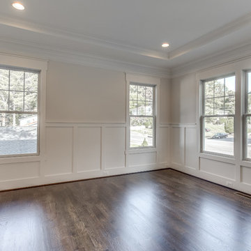Living Room Space w/Tray Ceiling and Recess Lighting