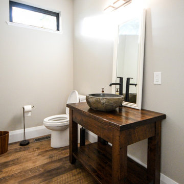 Contemporary Gravenhurst Getaway