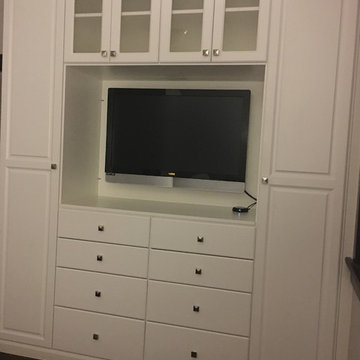 Wall Unit/Built-in Closets