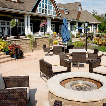 Gorgeous Clubhouse Patio Recharge