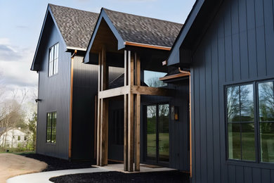Transitional exterior home idea in Atlanta