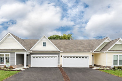 Traditional exterior home idea in Richmond