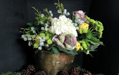 Holiday DIY: Create a Fragrant  Pomander Bouquet