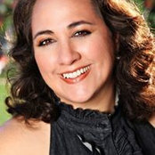 Loretta Alvarezs foto