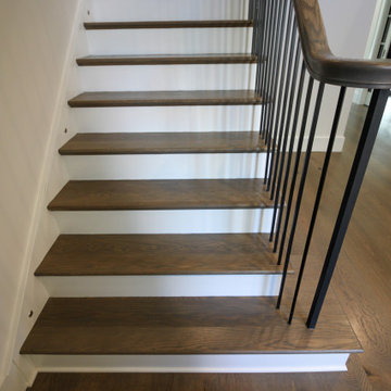 Project #82 | Three-Level Staircase with Extended Balcony