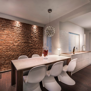 Chay Yan St Apartment