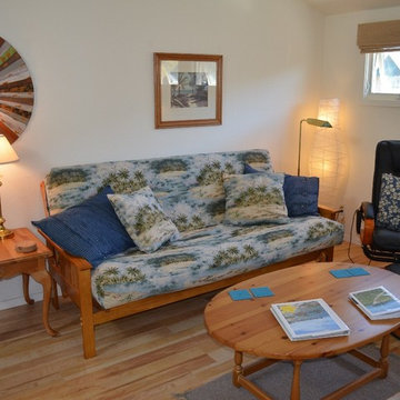 Tropical Theme Decorating with Futons