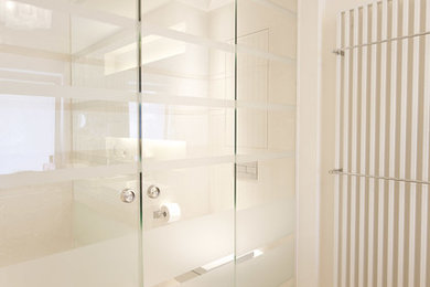 Modernes Badezimmer in Hamburg