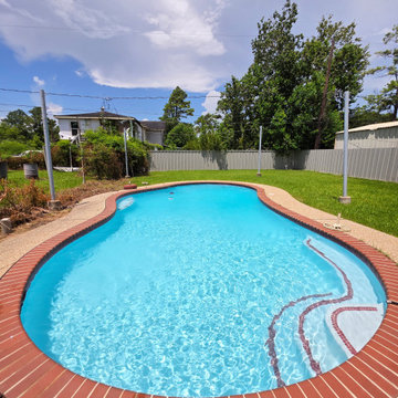 Crystal Clear Pool Cleaning – Houston Area