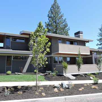 878 Northwest Crossing