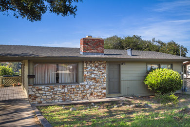 1950s one-story exterior home photo in San Francisco