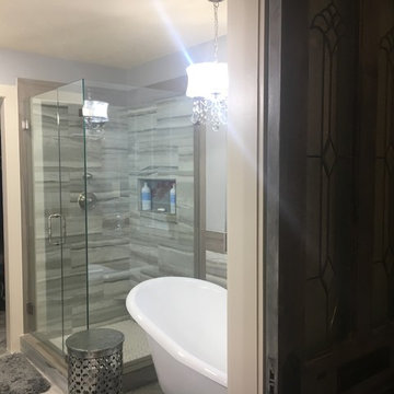 Current Transitional Bathroom