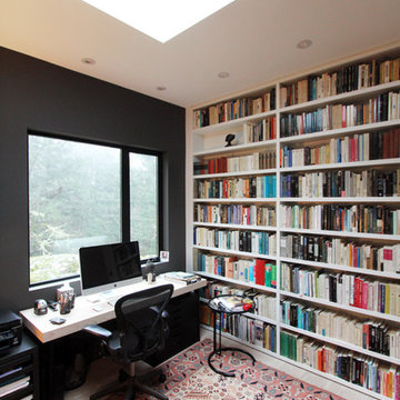 Art Collector's Hidden Retreat