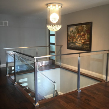 Indoor glass railing