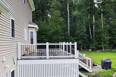 Example of a trendy deck design in Boston