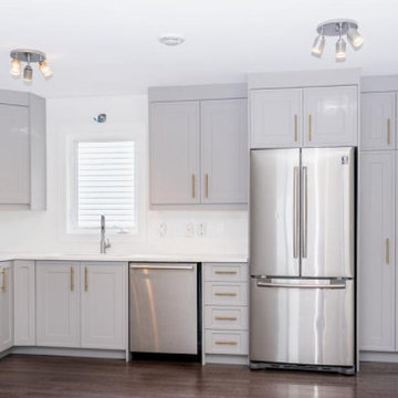 Shaker Style Grey Kitchen
