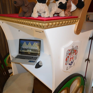Triple Crown Bed