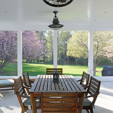 Two Story Addition - Screened Porch, 2 Bathrooms and Upper Deck!