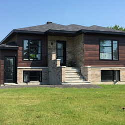 Harrywood (MS-14) - Siding And Stone Veneer