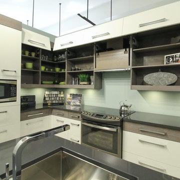 Modern Showroom Kitchen for Sale