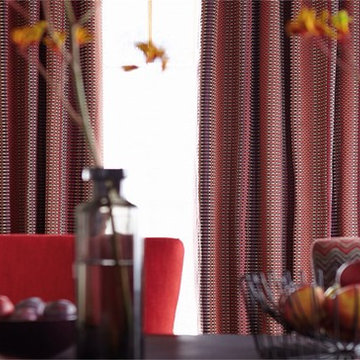 LUXURY interpretiert mit Tapeten, Wohn- und Polsterstoffen