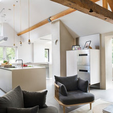 Küchenanbau aus Glas erweitert ein historisches Wohnhaus in Oxfordshire