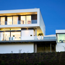 HOUSE.