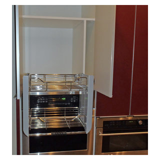 Pull-down shelf with baking sheet storage to right side - Contemporary ...