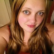 Beth Ethels foto
