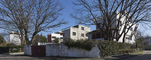 Современный Фасад дома by Association des Sites Le Corbusier