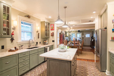 Example of an arts and crafts kitchen design in Jacksonville