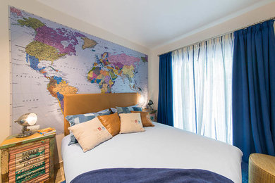 Inspiration for a mid-sized 1960s gender-neutral kids' room remodel in Palma de Mallorca