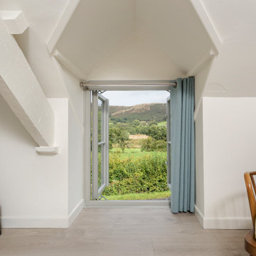 Brynglas, Rhandirmwyn, Wales