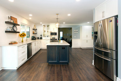 Inspiration for a timeless kitchen remodel in Cleveland