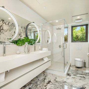 Contemporary Villa in Los Angeles