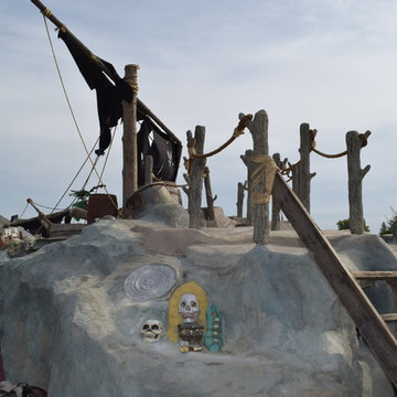 Living Legendary: Pirate Shipwreck Swimming Pool