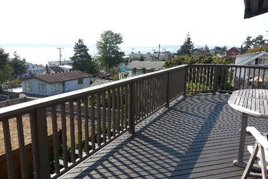 Example of a large classic home design design in Seattle