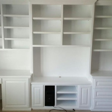 Custom Home Offices & Workstations