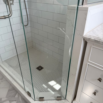 Frameless Neo-Angle Glass Shower Enclosure