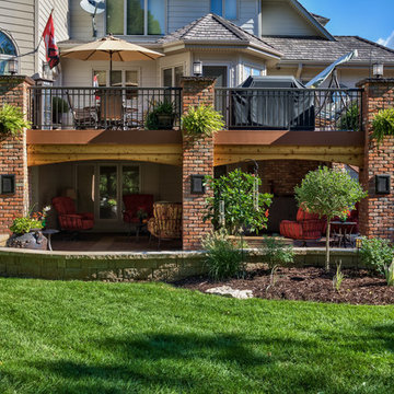 Outdoor Home Environment with Fine Grass, Patio, and Seating