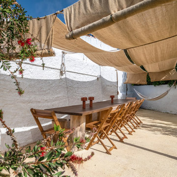 Outdoor Dining Under Burlap Shade