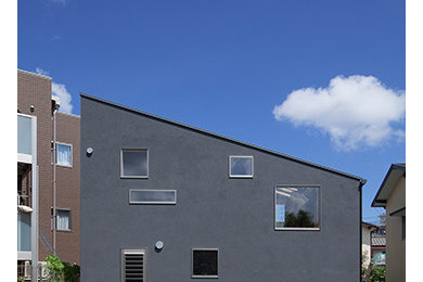Inspiration for an exterior home remodel in Fukuoka