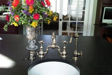 Inspiration for a timeless kitchen remodel in New York