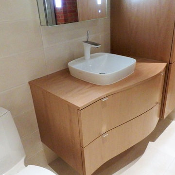 Bathroom in a 1965 bungalow