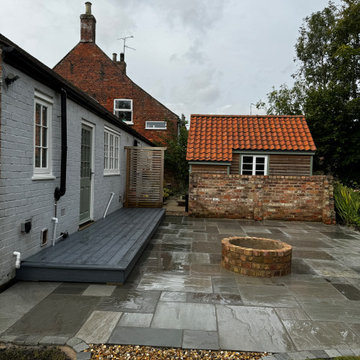 Riven Yard, Fire Pit and Sett Edged Gravel Bed