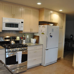 Shoreline Maple Kitchen - Products