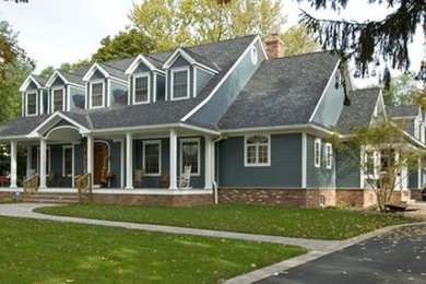 Traditional exterior home idea in New York