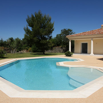 Piscine bords miroir