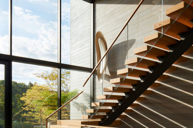 Minimalist staircase photo in New York